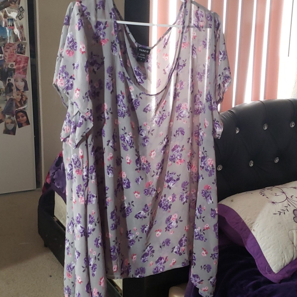 Shark Bite Floral Top